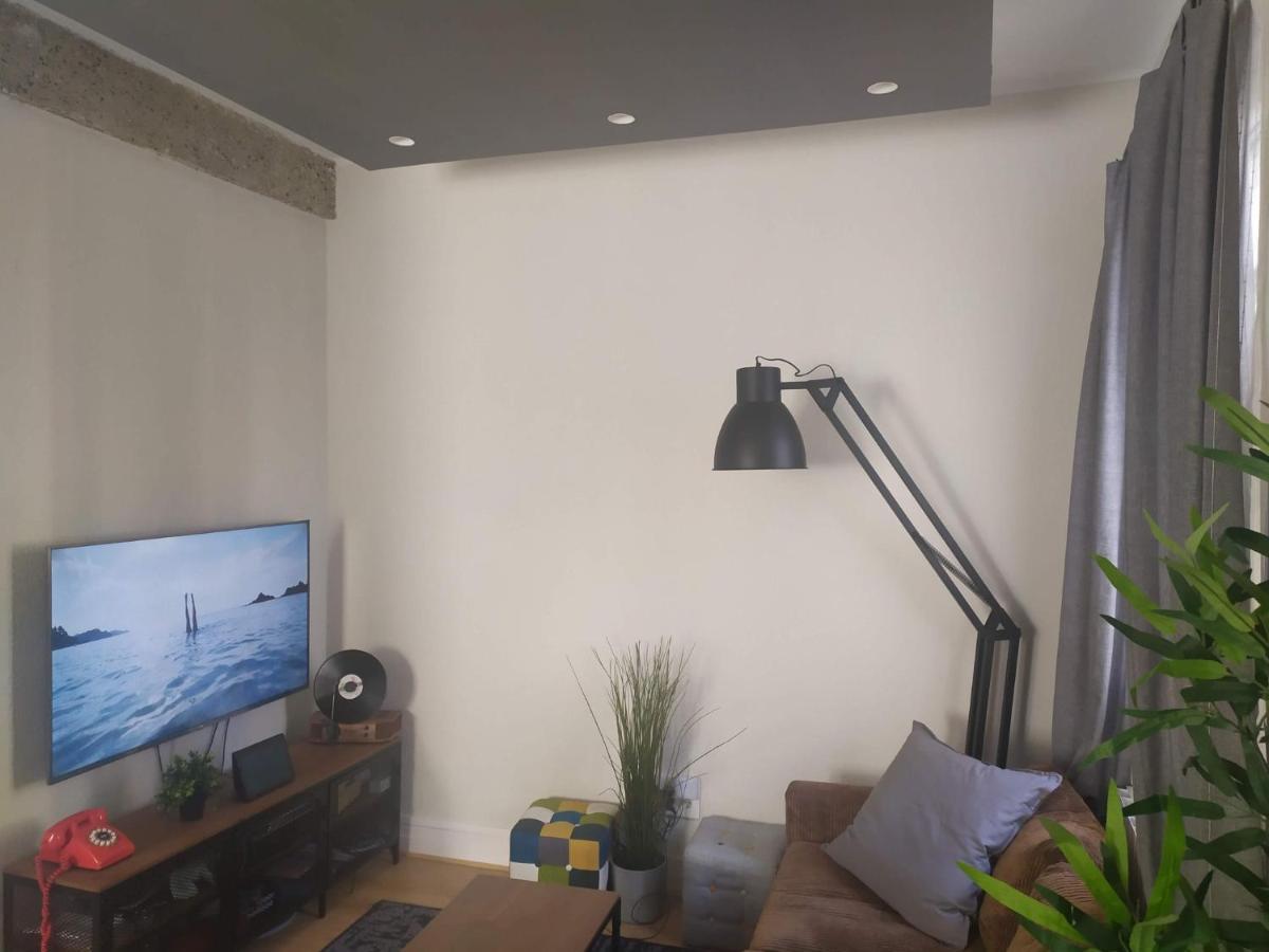 Bilbao Center Apt 90'S Parking ภายนอก รูปภาพ