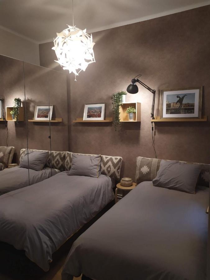 Bilbao Center Apt 90'S Parking ภายนอก รูปภาพ