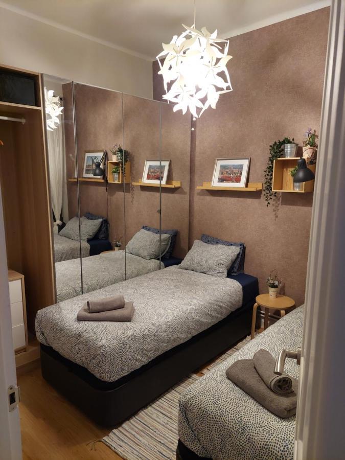 Bilbao Center Apt 90'S Parking ภายนอก รูปภาพ